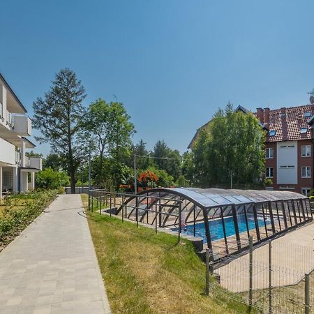 Apartamenty Sun & Snow Baltic Garden Z Basenem I Placem Zabaw ชตูตอวอ ภายนอก รูปภาพ