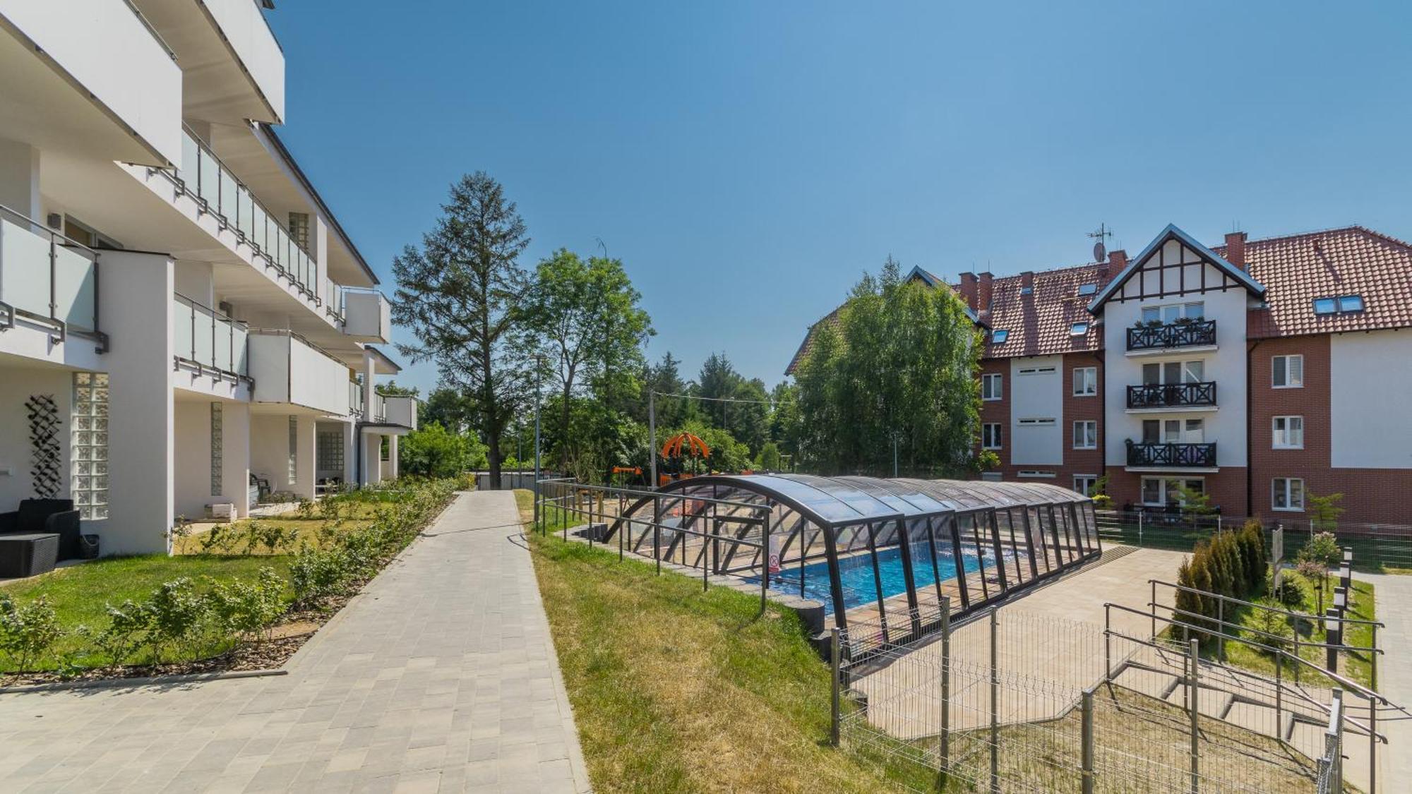 Apartamenty Sun & Snow Baltic Garden Z Basenem I Placem Zabaw ชตูตอวอ ภายนอก รูปภาพ